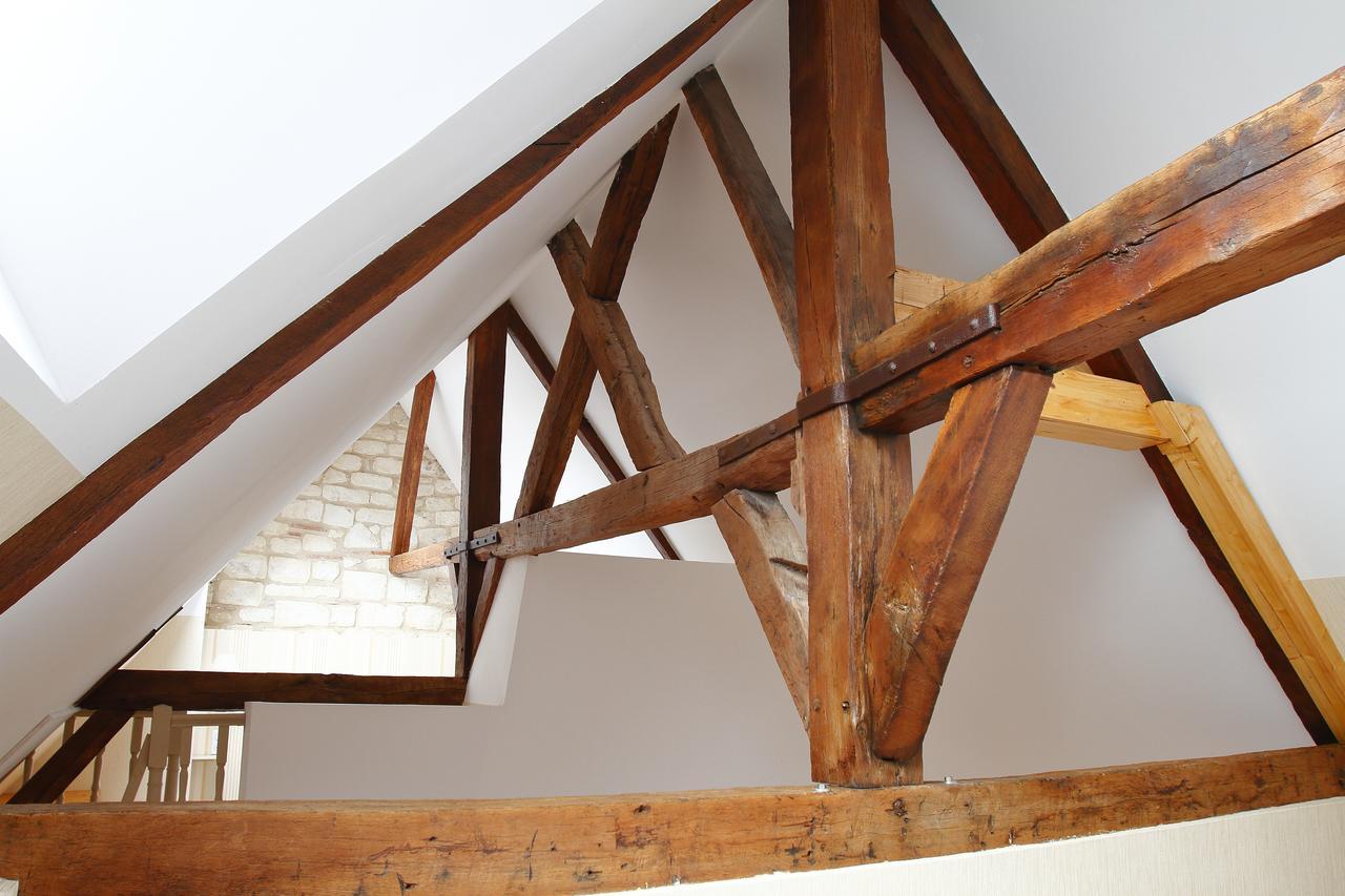 Hotel Saint Georges Troyes Exterior photo Roof truss
